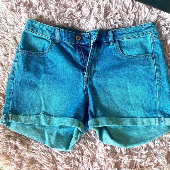 Denim Shorts, Lightwash, Size 10, Boyfriend style - Picture 1 of 3